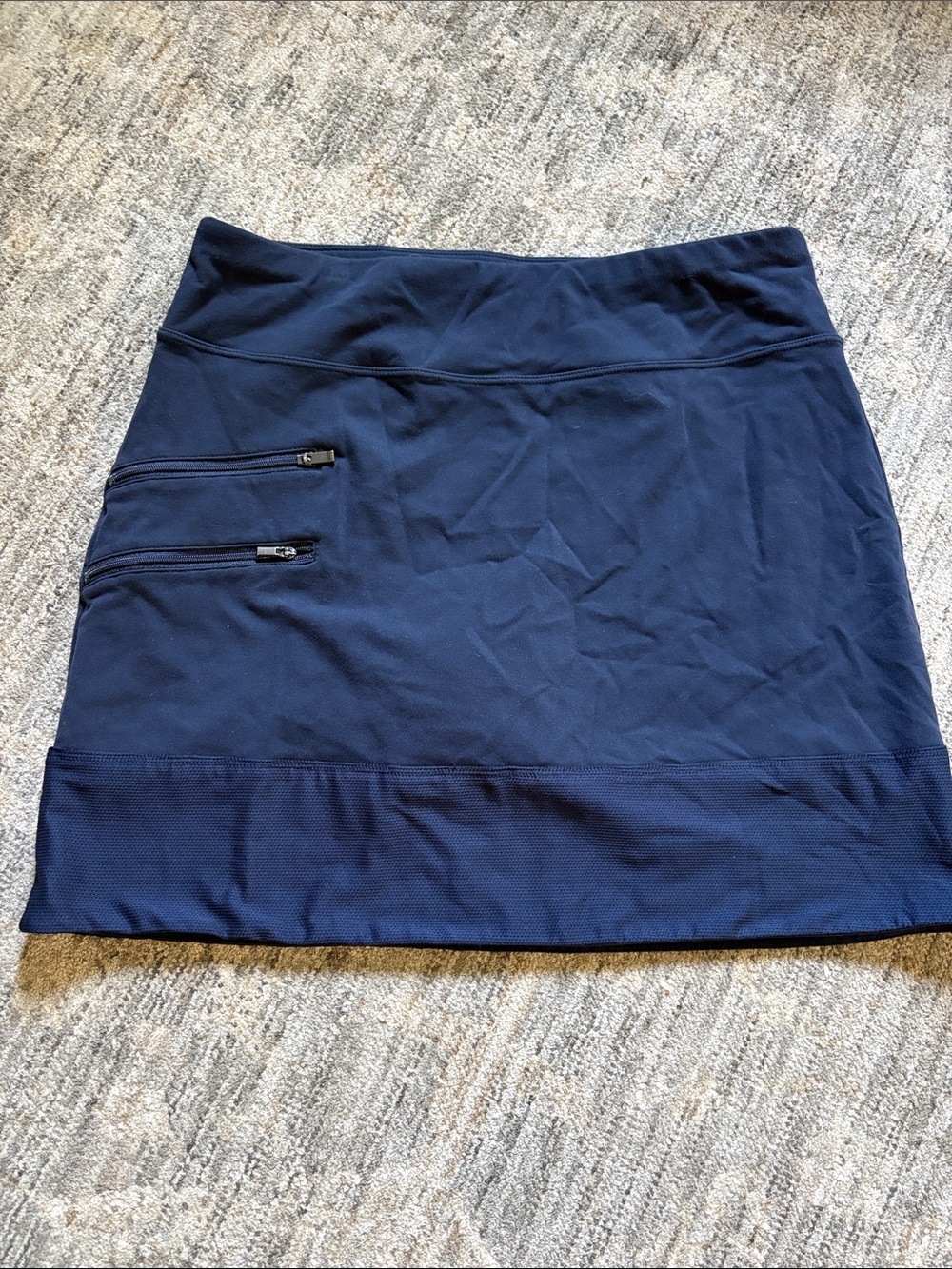 Athleta Navy Athletic Skort with Zip Pockets - women’s medium - built in shorts